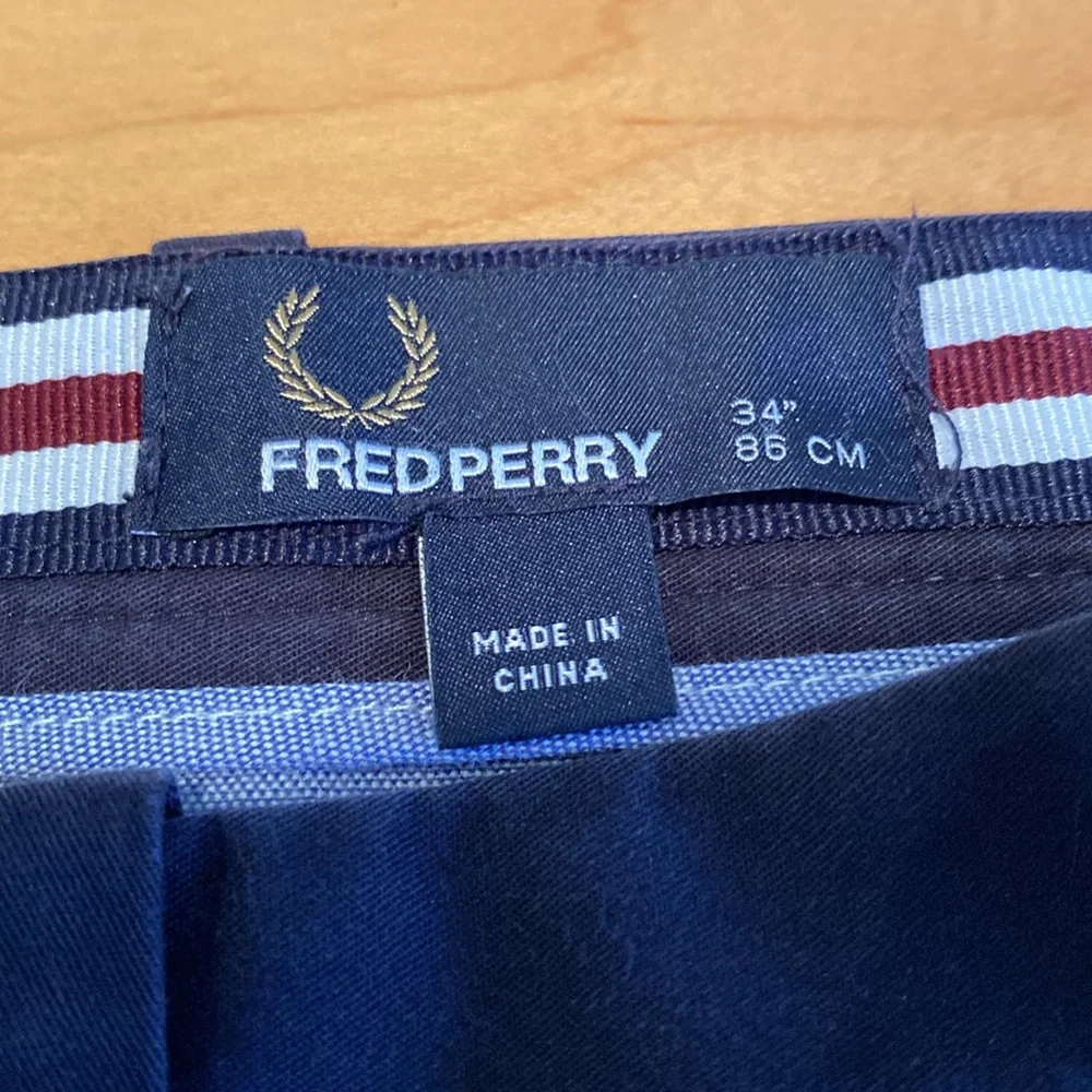 Navy Fred Perry Chino shorts - Picture 2 of 4